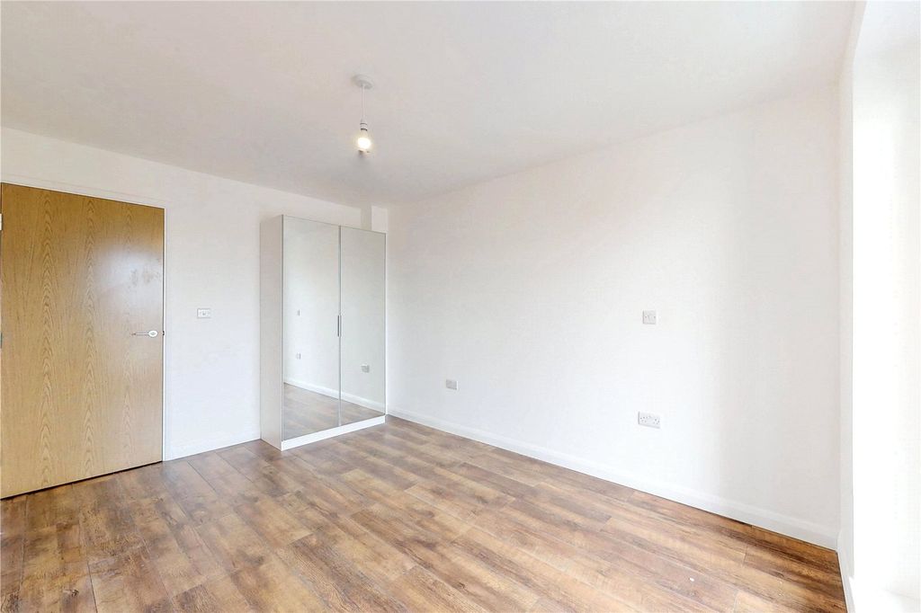 Property photo 3 of 7 Picture No. 05