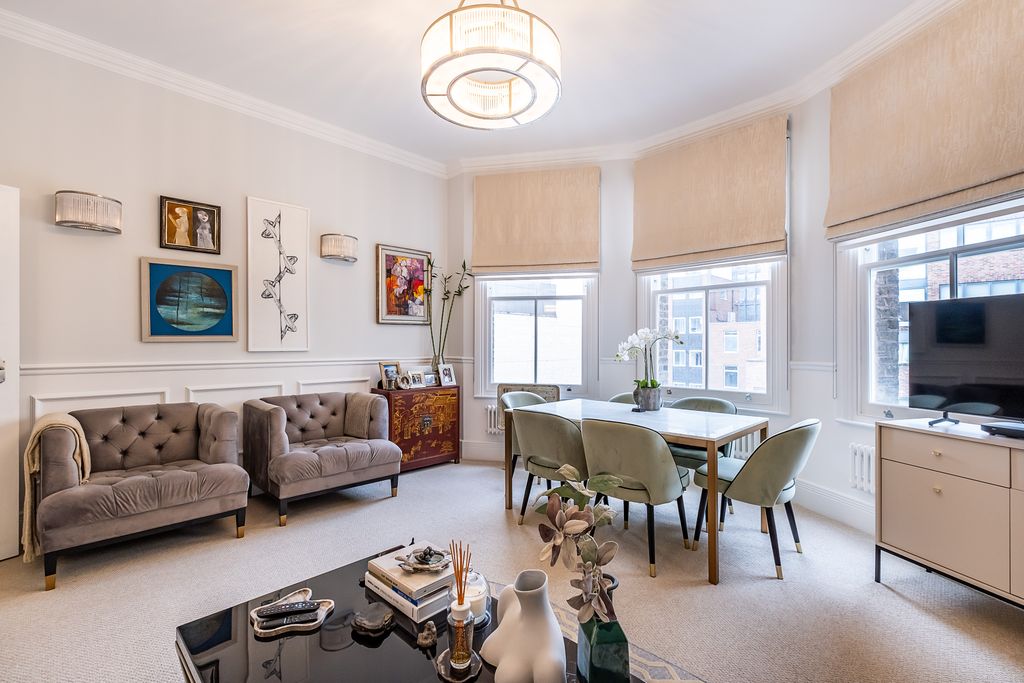 Property photo 1 of 11 2