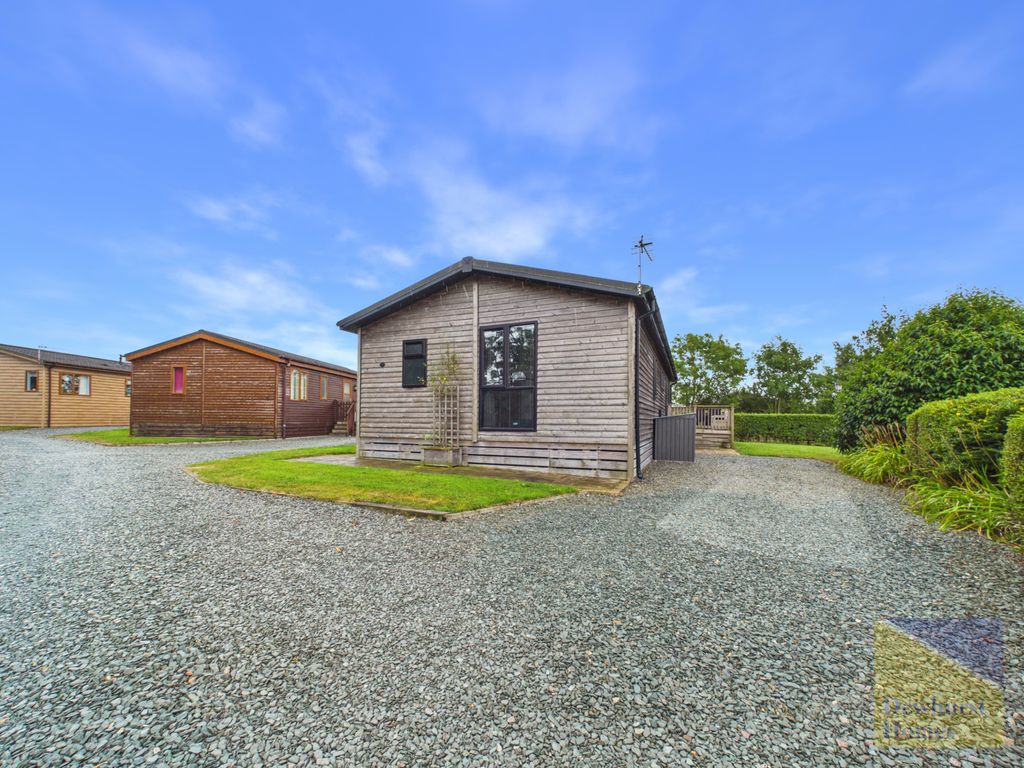 Property photo 1 of 31