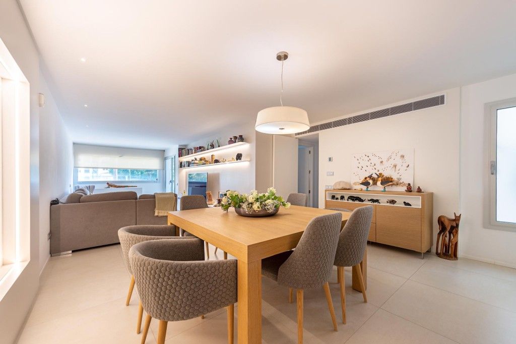 Property photo 3 of 20 4 Bedroom Apartment For Sale In Ibiza 9