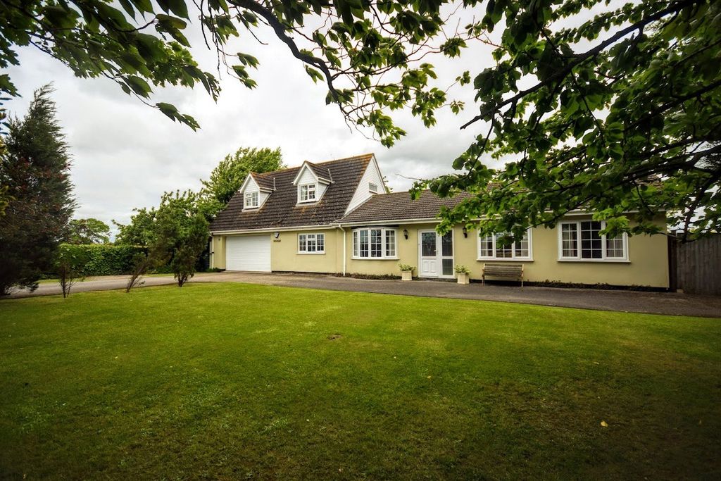 Property photo 3 of 23
