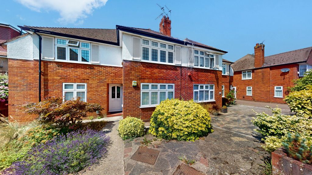 Property photo 1 of 14 5271111