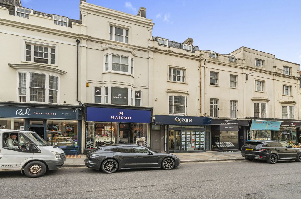 Property photo 1 of 9 External