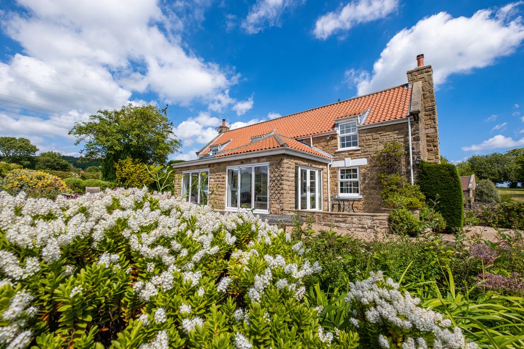 Property photo 1 of 40 Xh2S4690