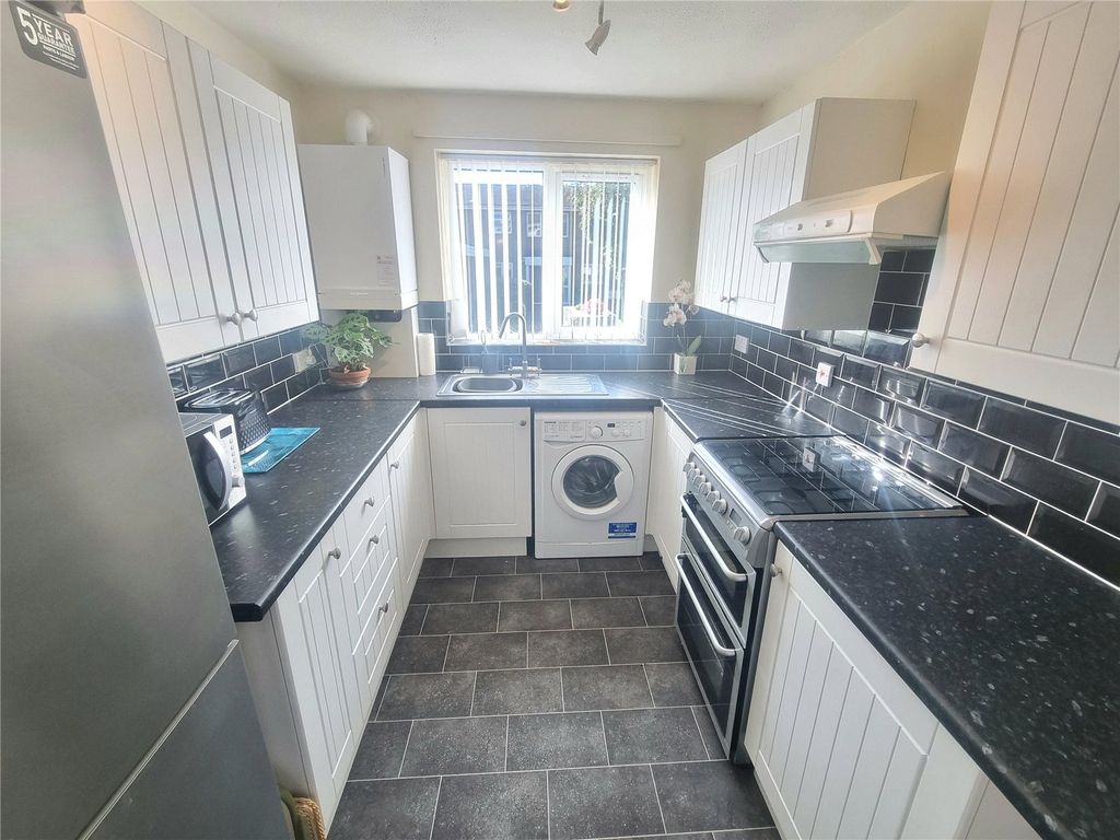 Property photo 2 of 11 Picture No. 20