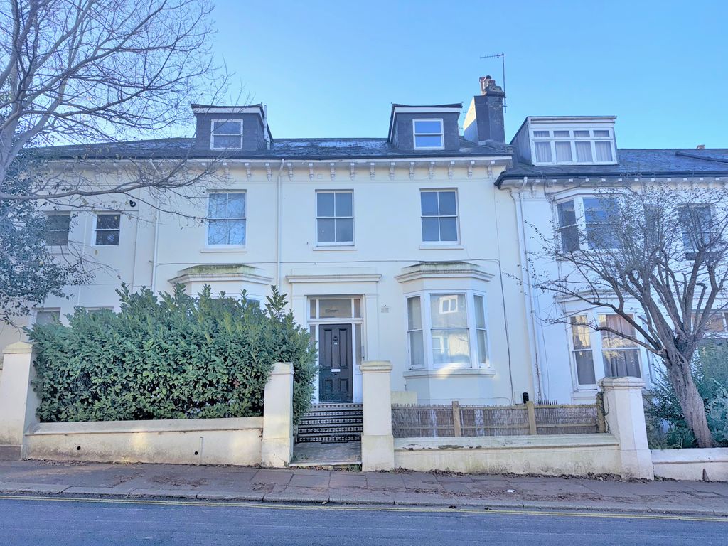 Property photo 1 of 15 34