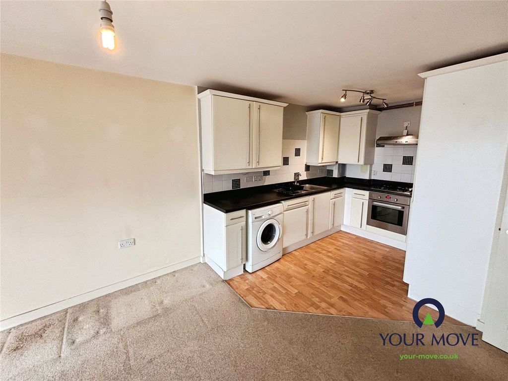 Property photo 3 of 5 Kitchen