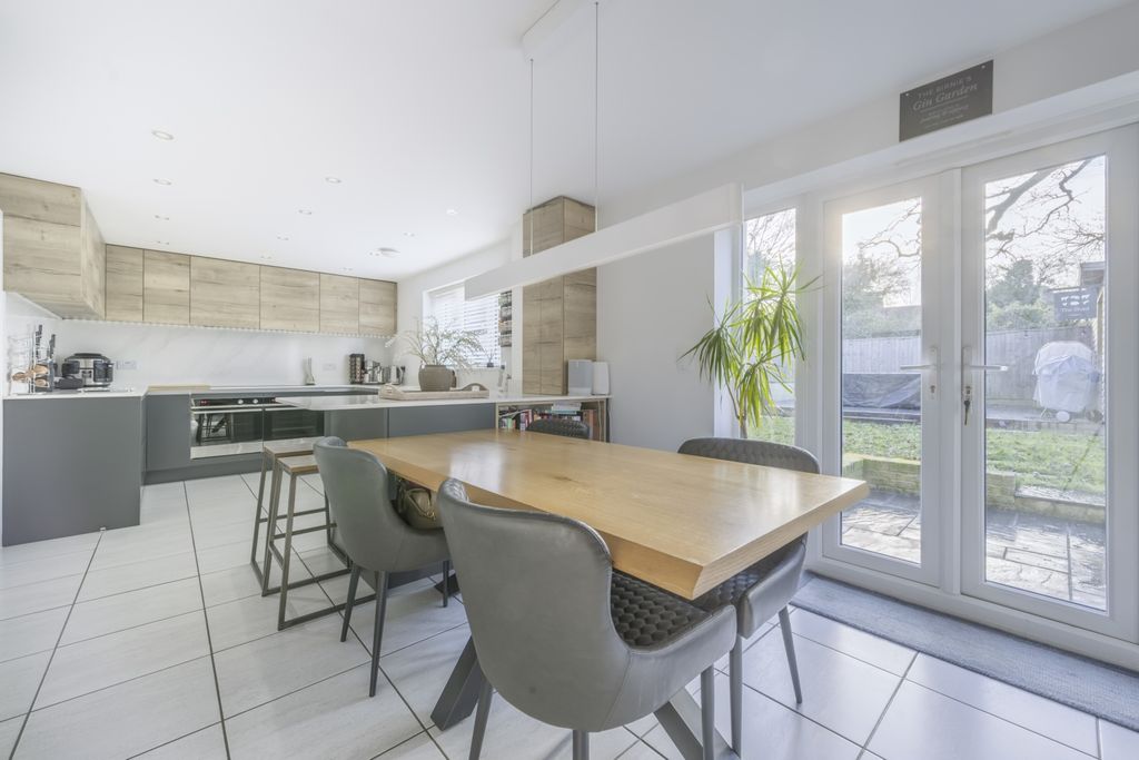 Property photo 1 of 28 Dsc_9381Hdr-Edit