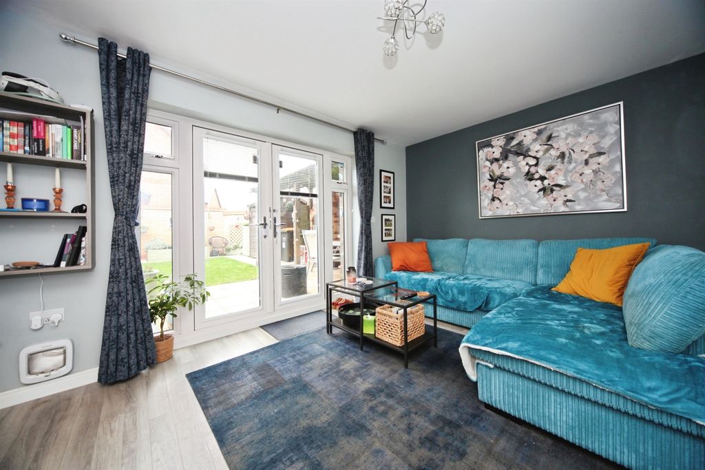 Property photo 3 of 16