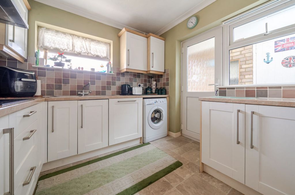 Property photo 3 of 13