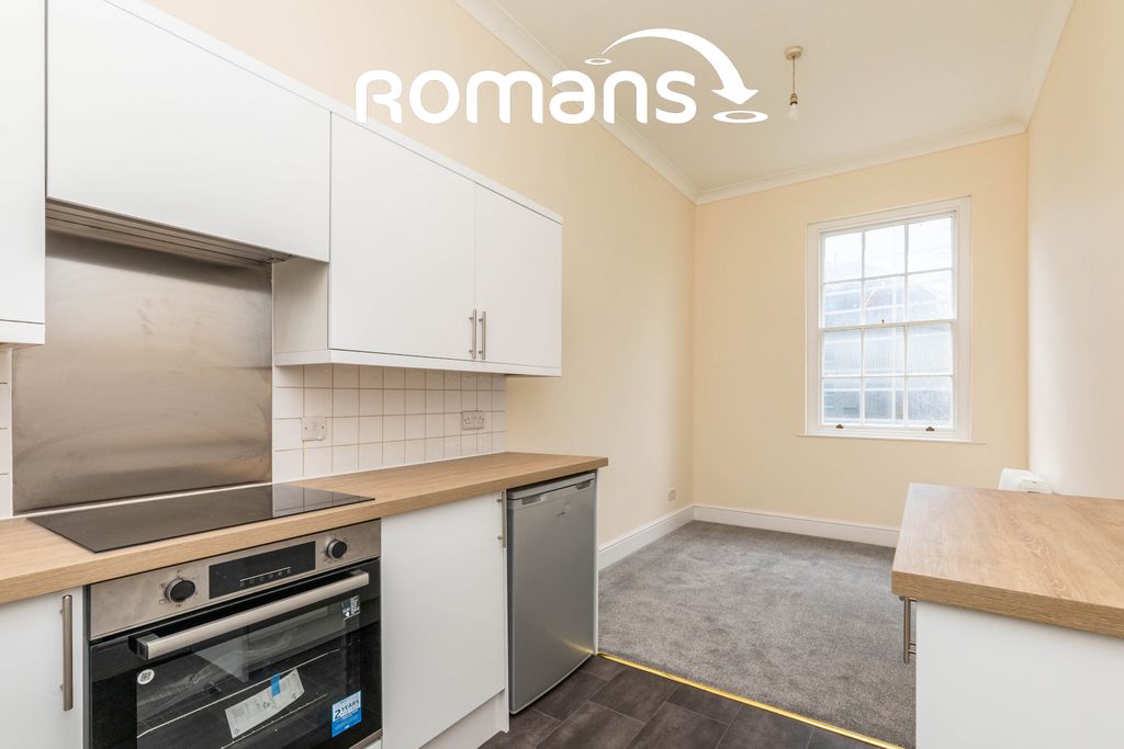 Property photo 3 of 13 d653A040-1Faf-Ed11-8