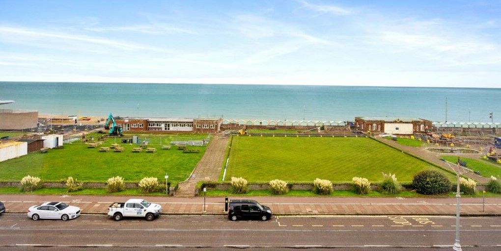 Property photo 2 of 18 View 2 (2)