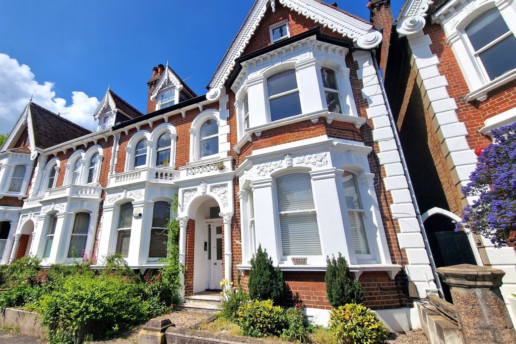 Property photo 2 of 12