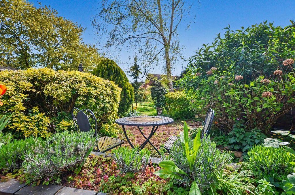 Property photo 2 of 24 Rear Garden