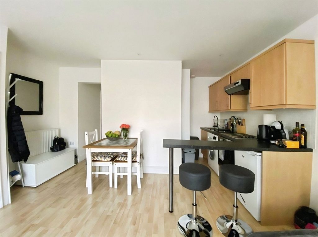 Property photo 1 of 5 Kitchen/Dining Area