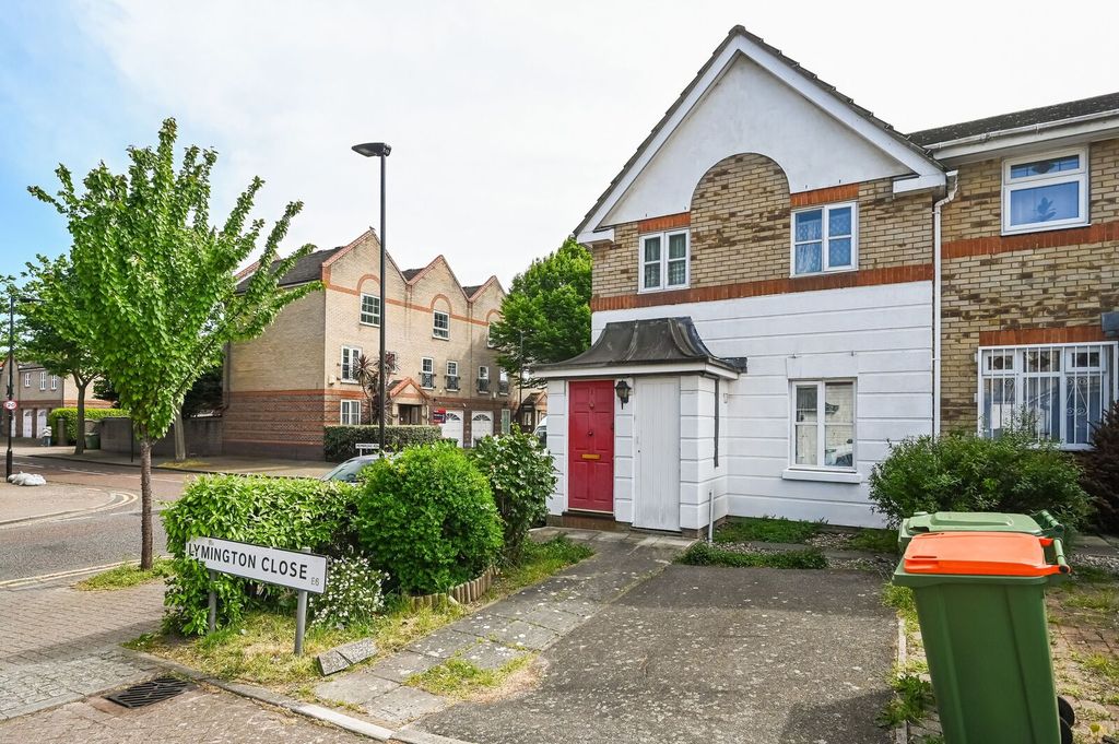 Property photo 2 of 12