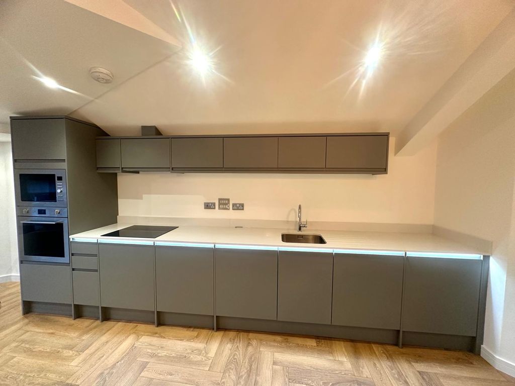 Property photo 3 of 7 Gallery