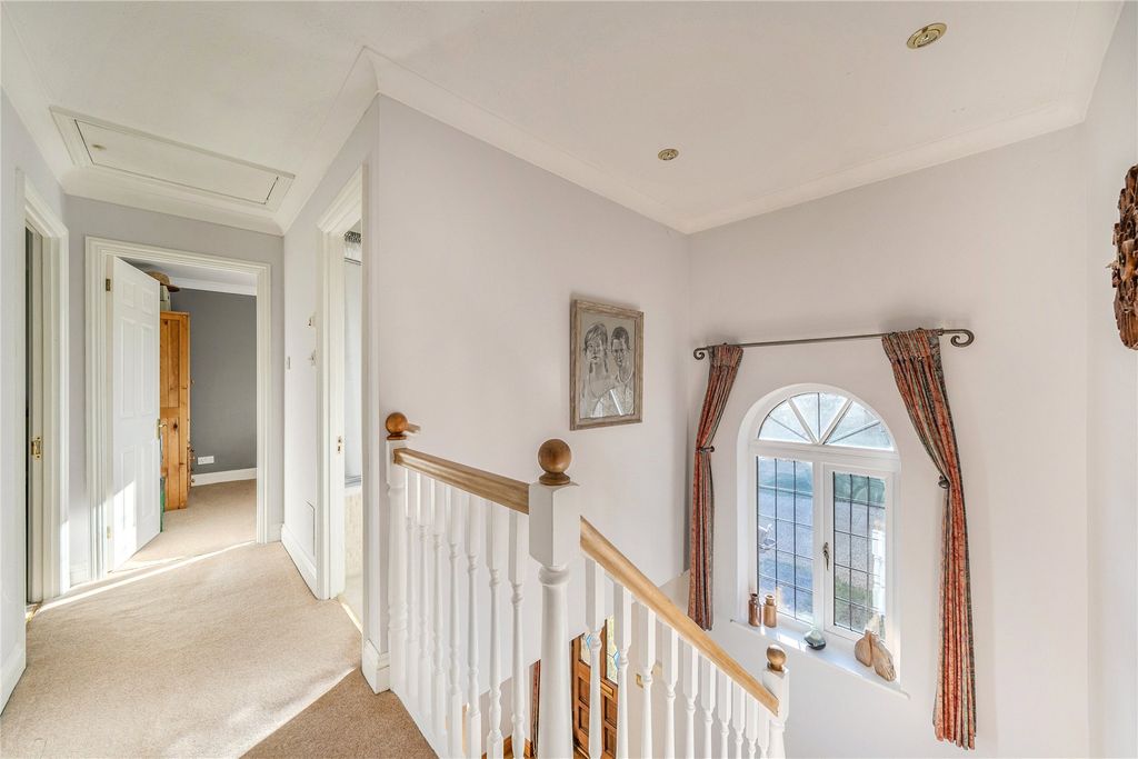 Additional image 12 of 4 bed detached house for saleLightwater GU18