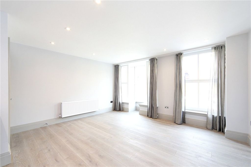 Property photo 2 of 6 Picture No. 05