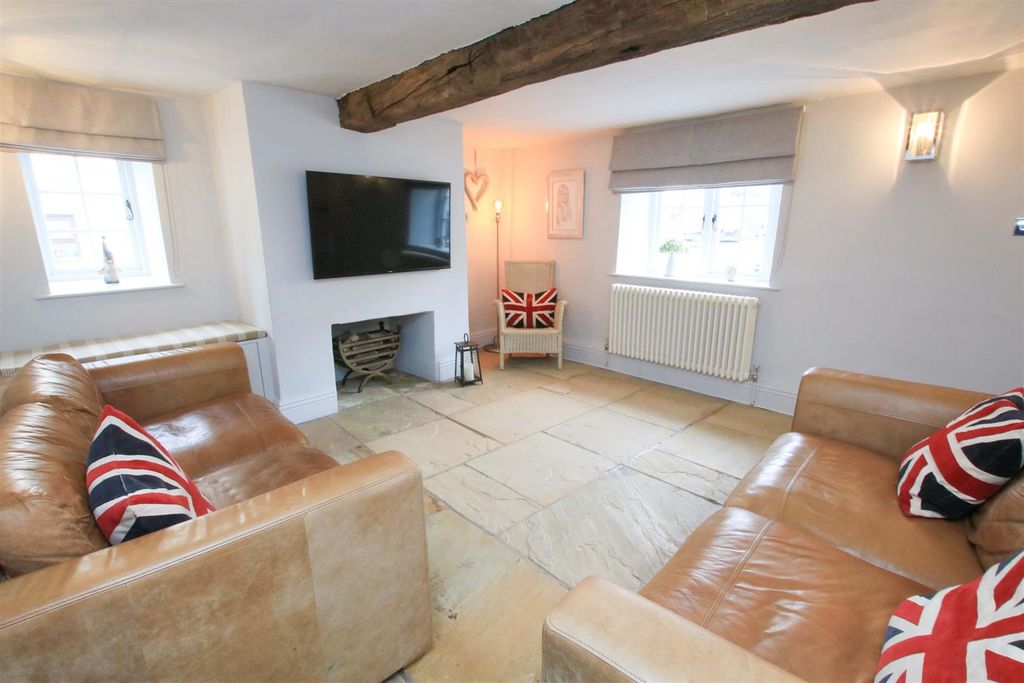 Property photo 3 of 12 Living Room