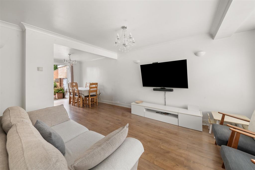 Property photo 3 of 14