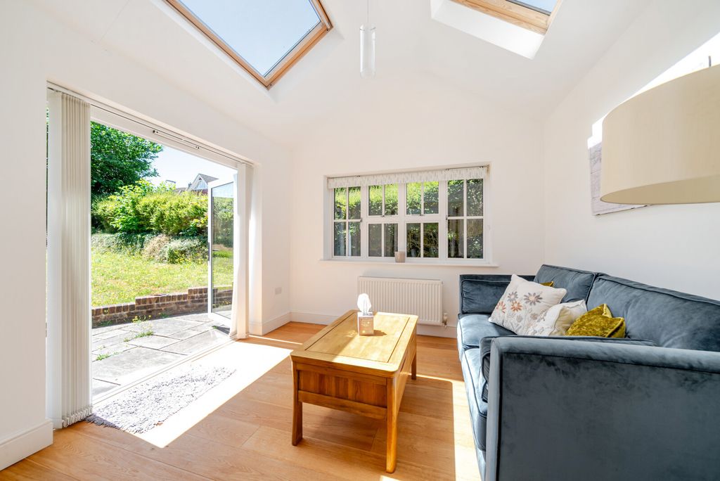 Property photo 3 of 29 1486546-13-6A4666...