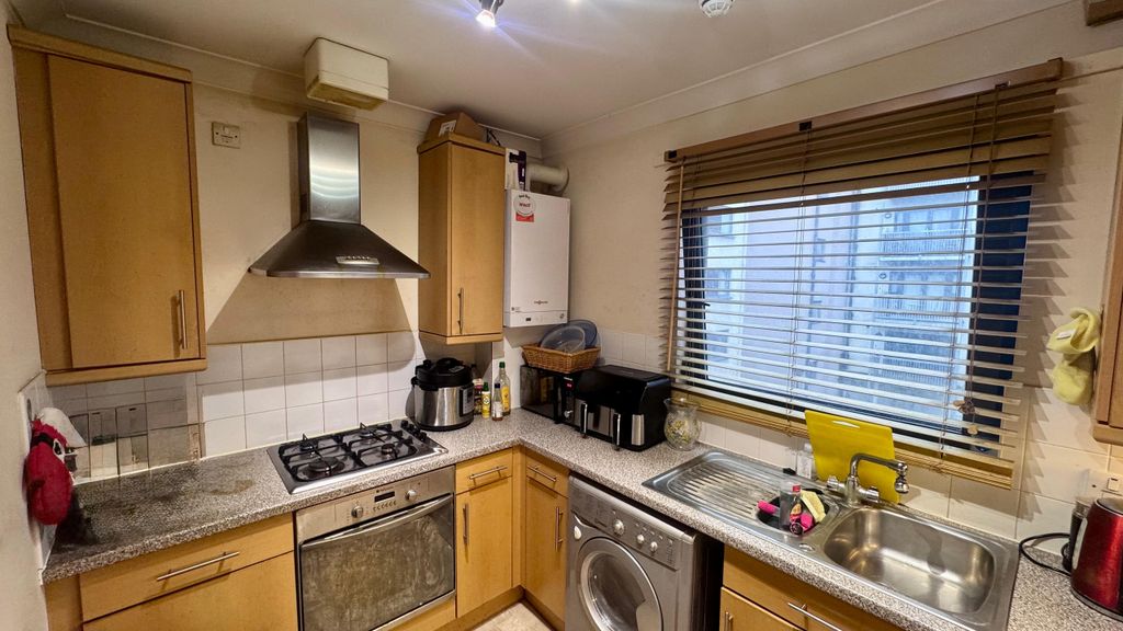 Property photo 3 of 14 1000236624