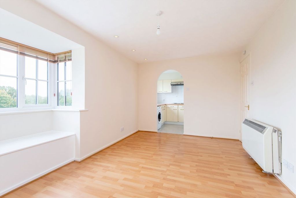 Property photo 3 of 7
