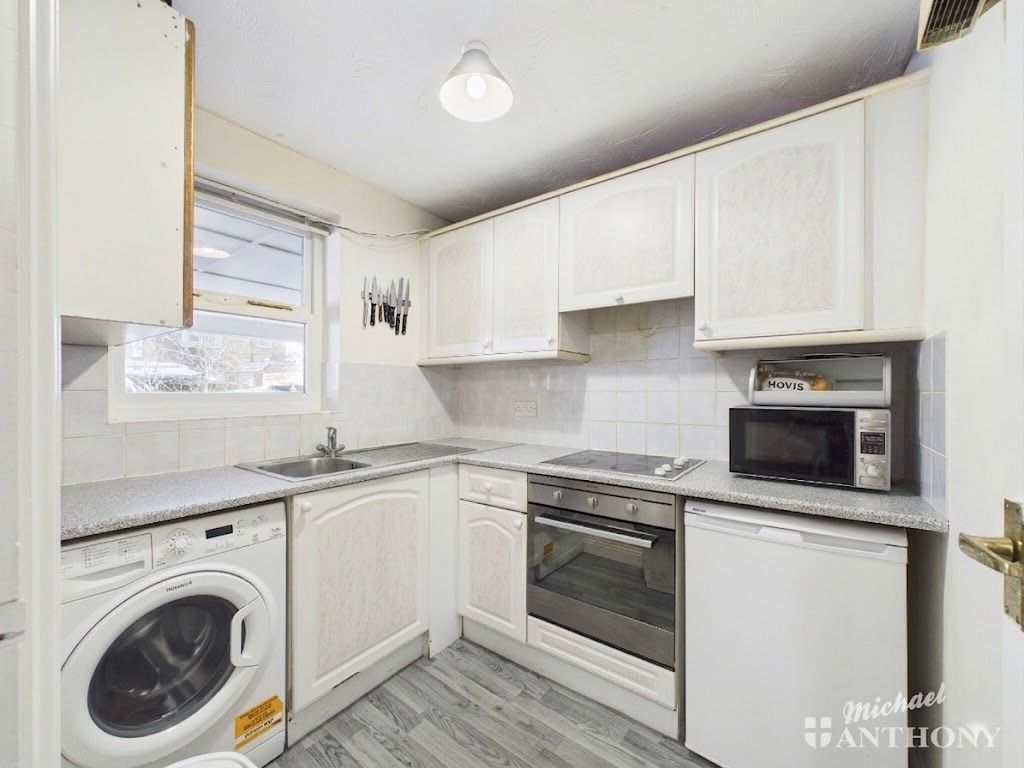 Property photo 3 of 6 Img_8634