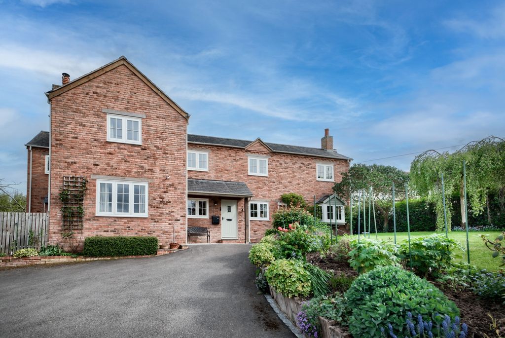 Property photo 2 of 24 Xh2A5717-Hdr(3)-Edit (1)