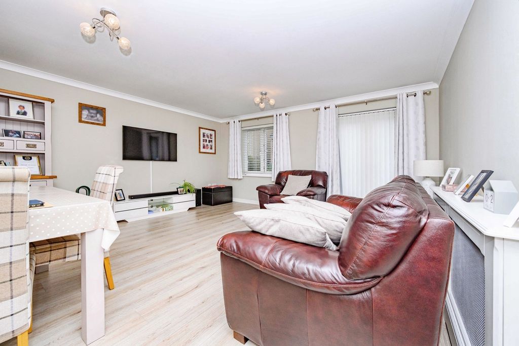 Property photo 3 of 13 Pbox-Img.Jpg