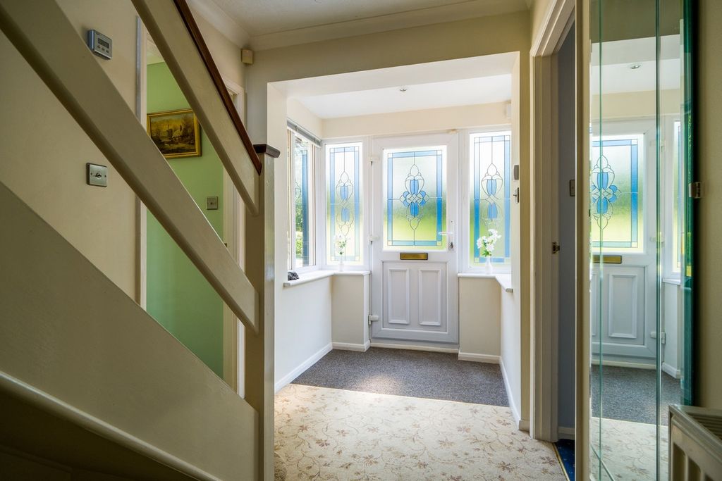 Property photo 2 of 35