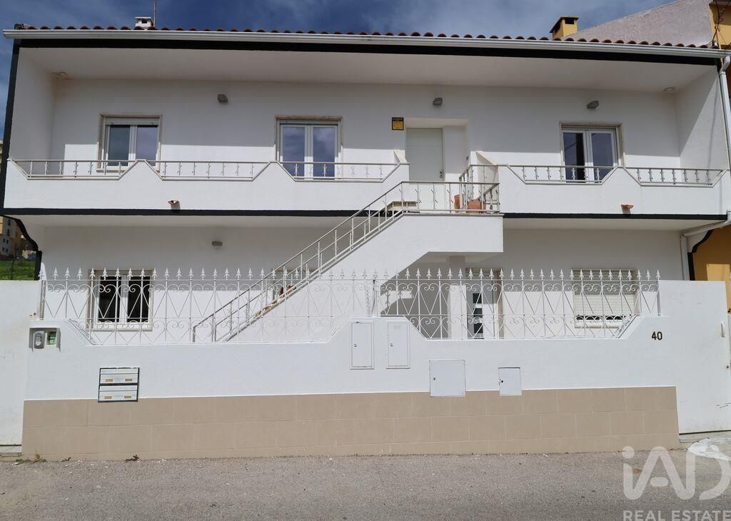 Property photo 2 of 34