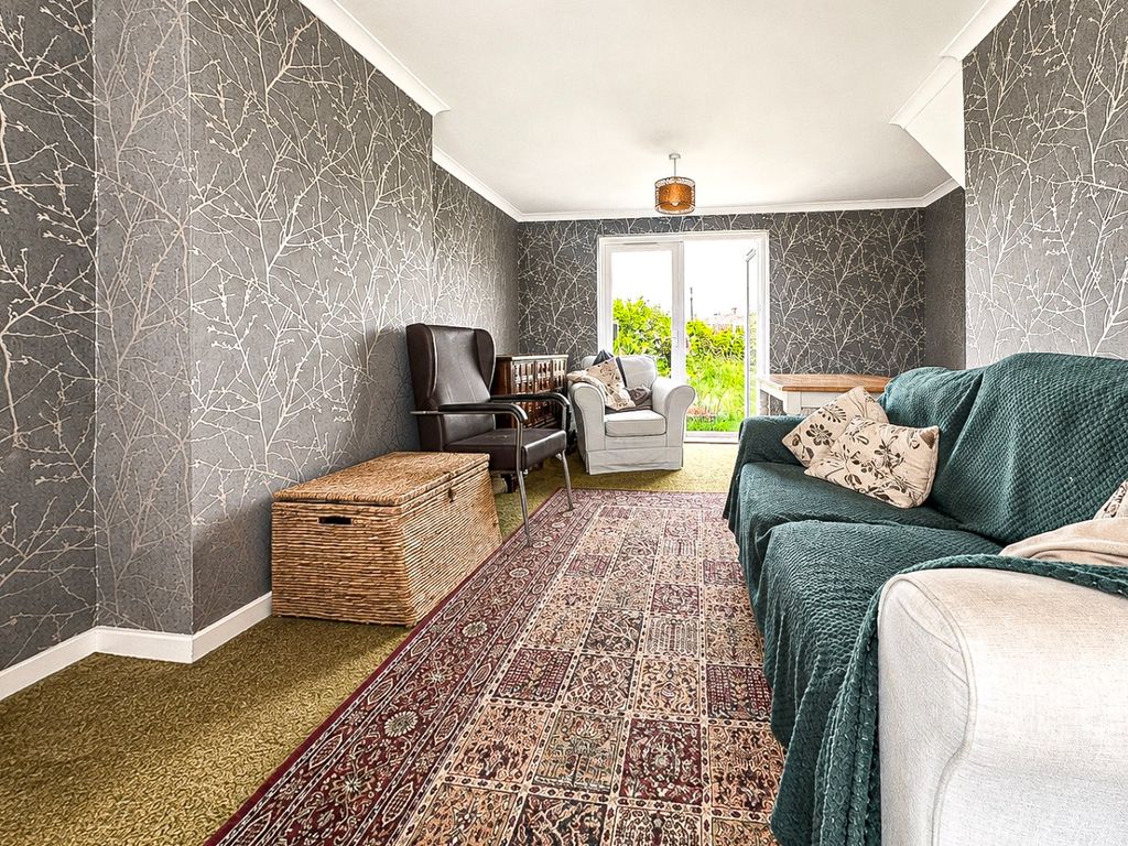 Property photo 2 of 11 5240112