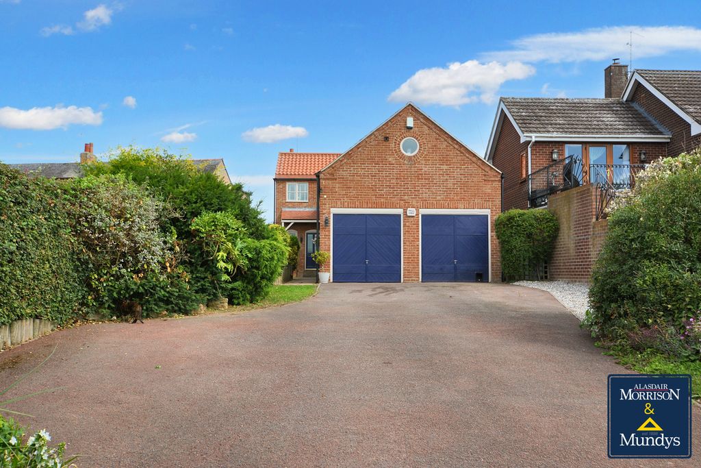 Property photo 1 of 32 Front