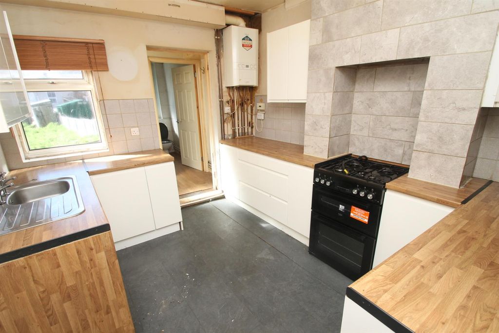 Property photo 3 of 8 Img_9996.Jpg