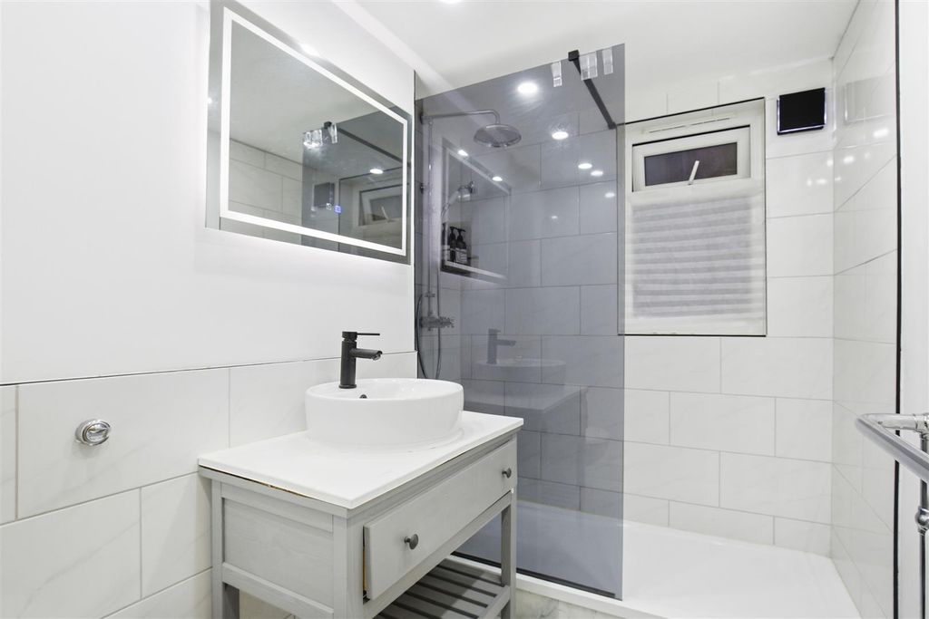 Property photo 3 of 15 1573101097 - 5.Jpg