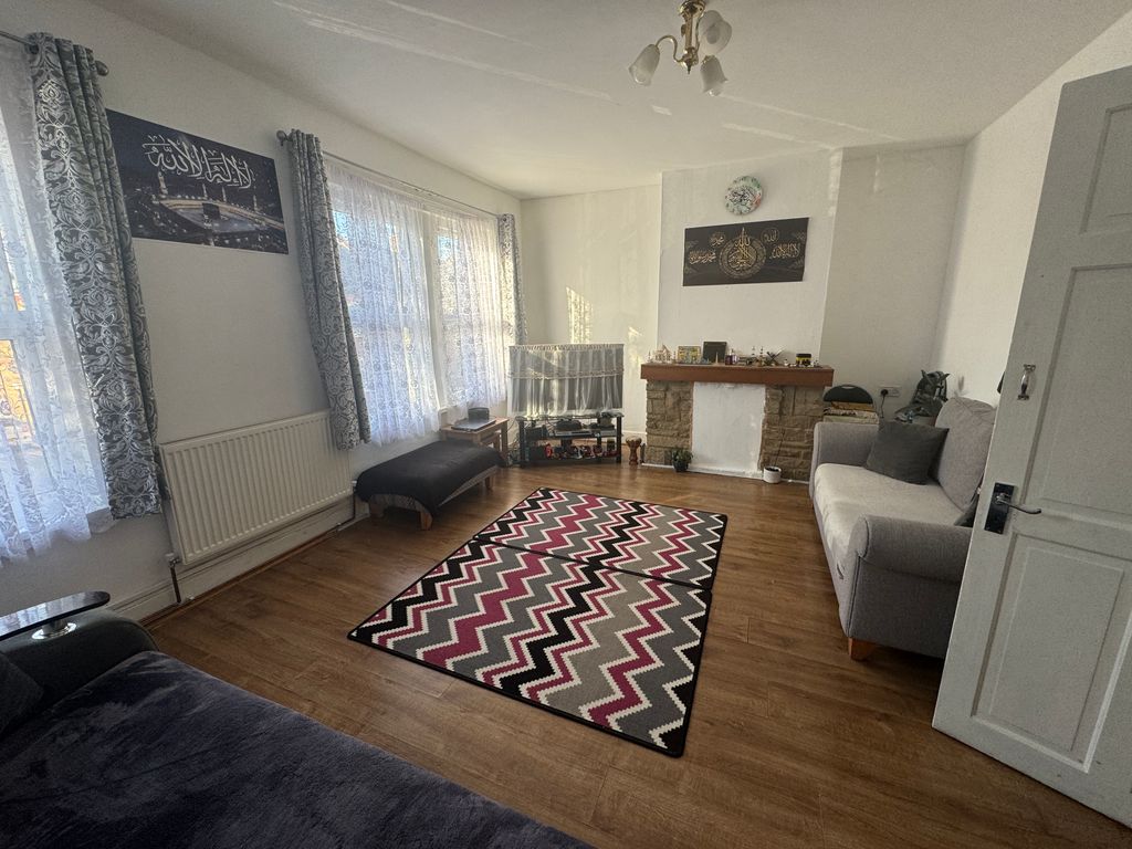 Property photo 1 of 15