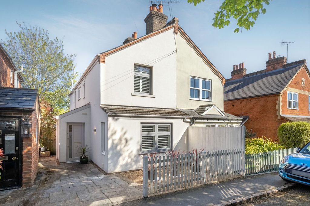 Property photo 1 of 9