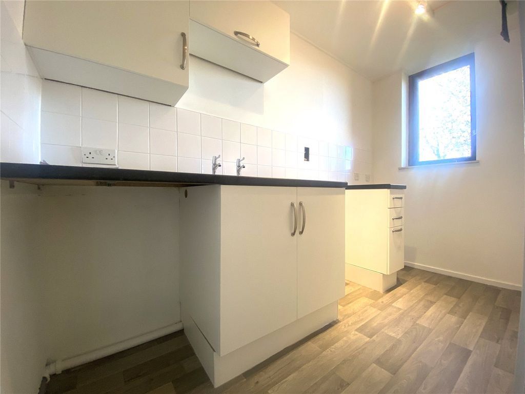 Property photo 2 of 7 Picture No. 03