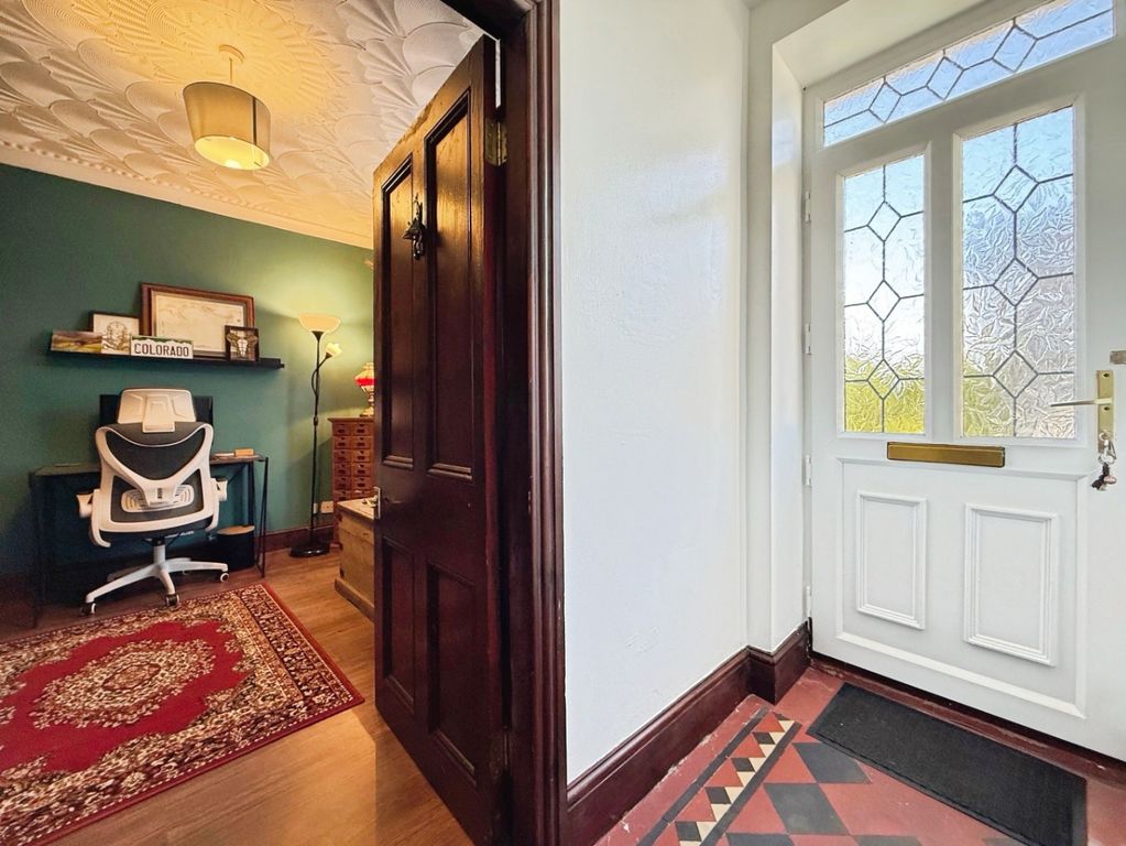 Property photo 3 of 33 4642684