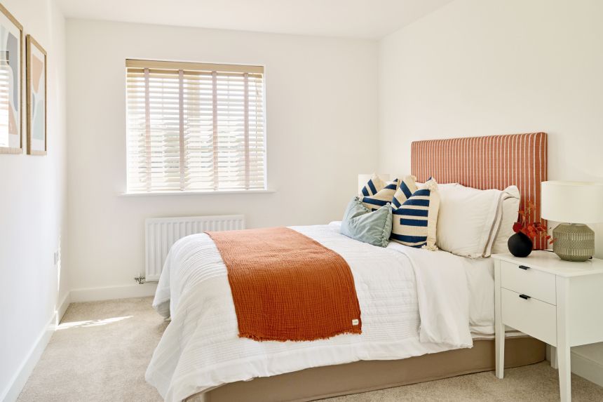 Property photo 3 of 6 Cooper Fields-Typical Br2 (La)