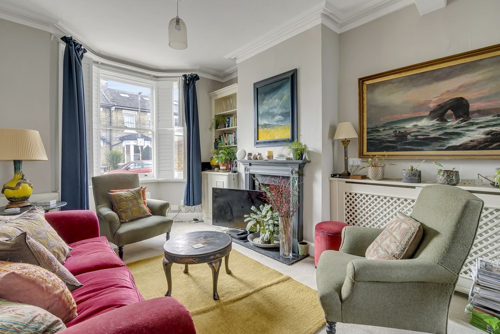 Property photo 2 of 10 Photo 1