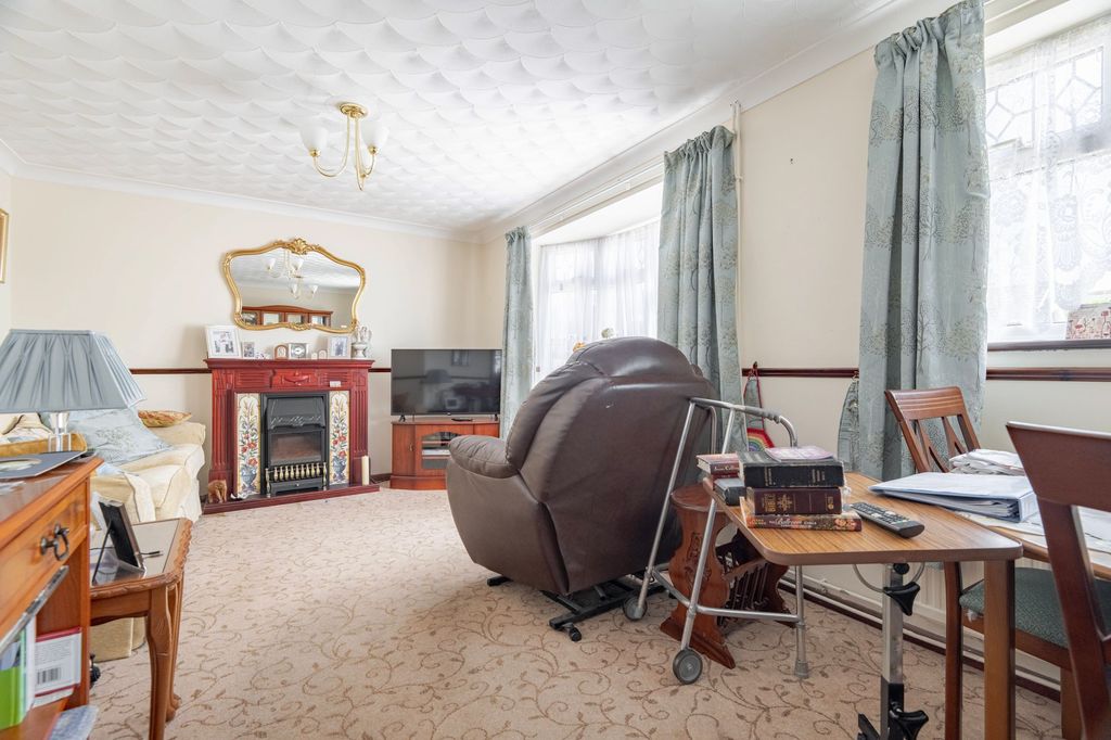 Property photo 2 of 13