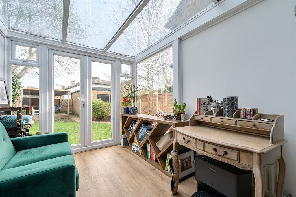 Property photo 3 of 16 Picture No. 25