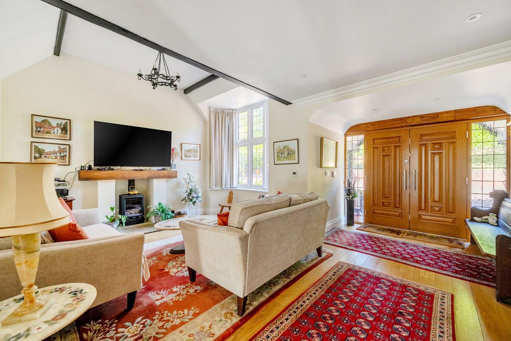 Property photo 3 of 52 13-6A7628E1B03Fa-...