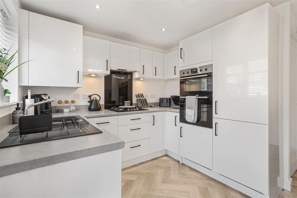 Property photo 2 of 44 37Riversideln-23.Jpg