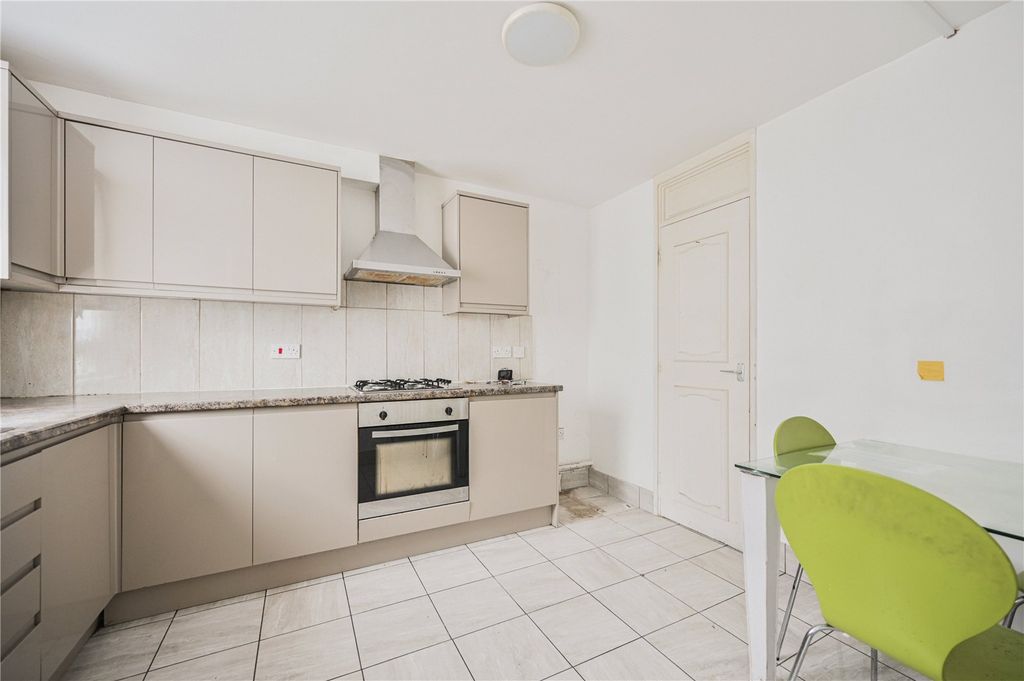 Property photo 3 of 12 Picture No. 01