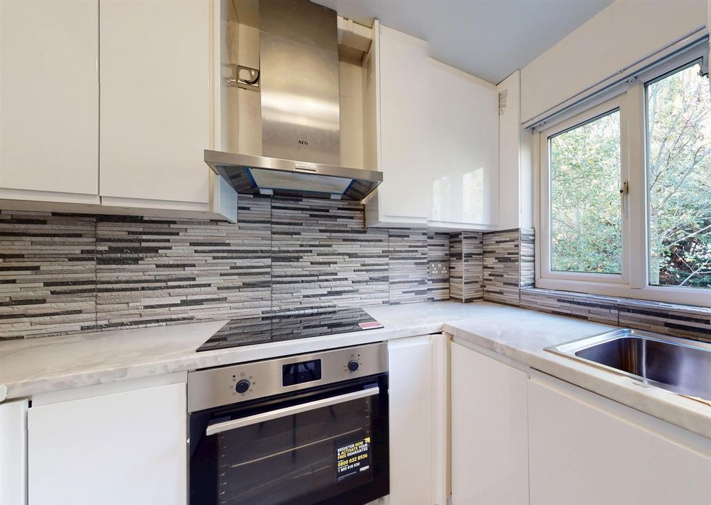 Property photo 2 of 19 691457B6Cb56E9Ffa84493c7_0Ab20E2B0E37A4B4d6F230Dd6