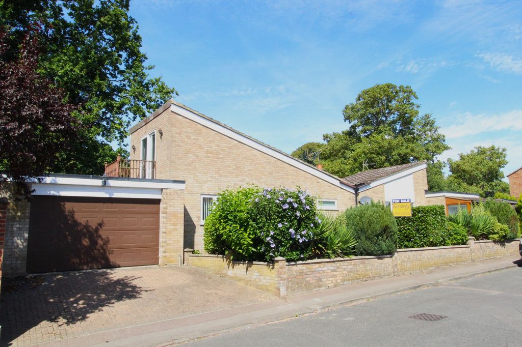Property photo 1 of 15 Front